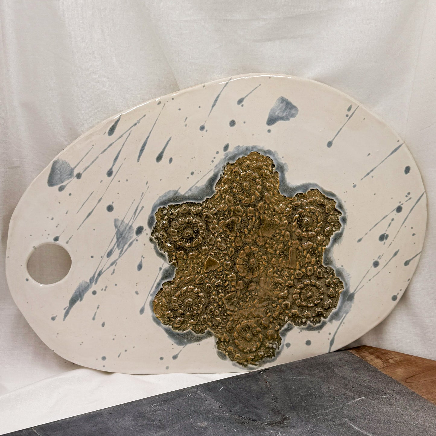 Serving Plate with Golden Detail